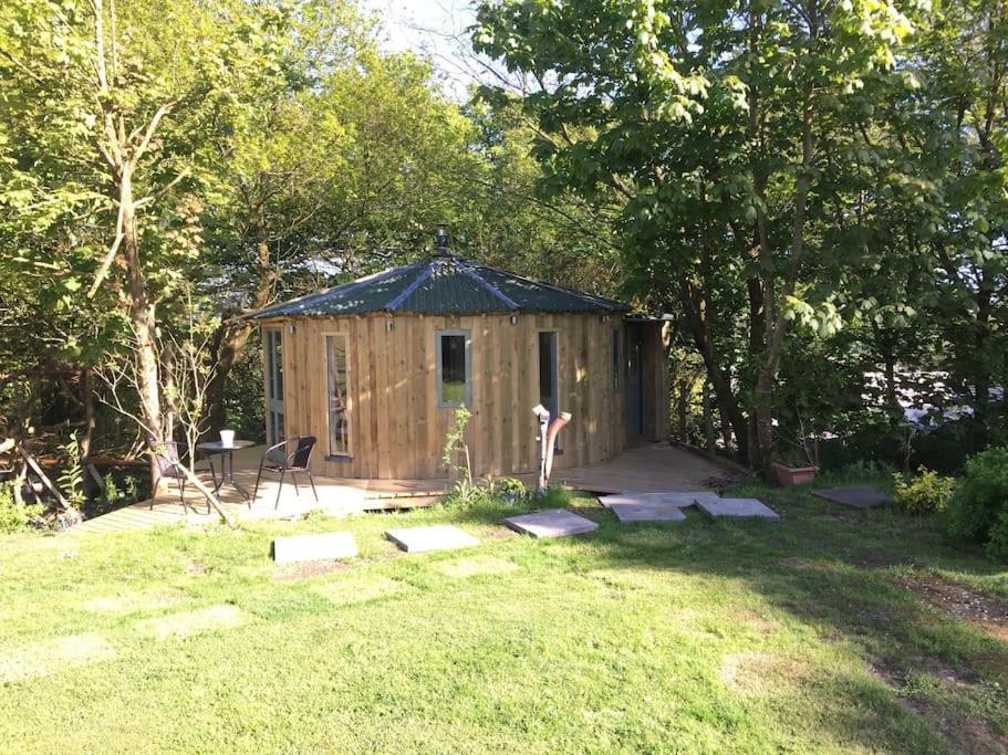 The Roundhouse - Unique Space Nestled In The Trees Begelly Luaran gambar